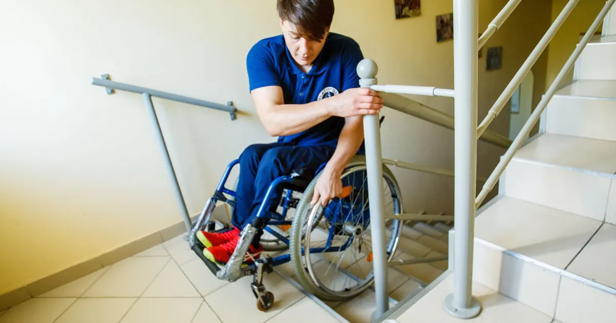 Plateforme élévatrice pour escalier